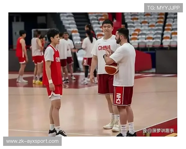 印尼组合横扫对手,男双配合默契,印尼男双选手